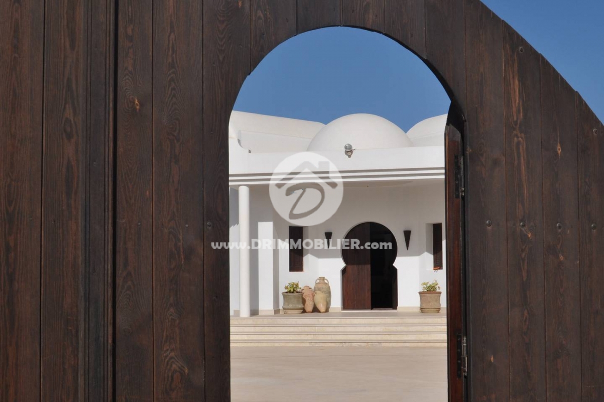 L273 -                            Sale
                           VIP Villa Djerba
