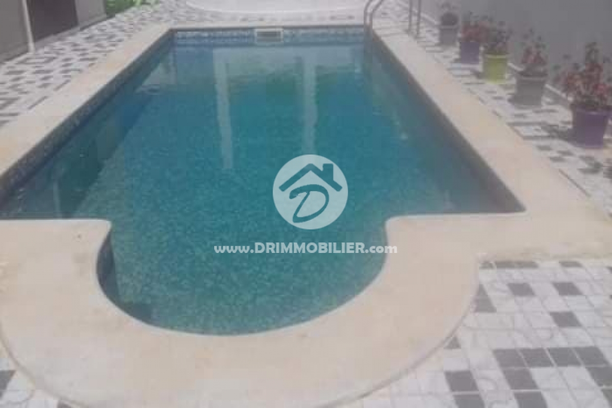 L274 -                            بيع
                           Villa avec piscine Djerba