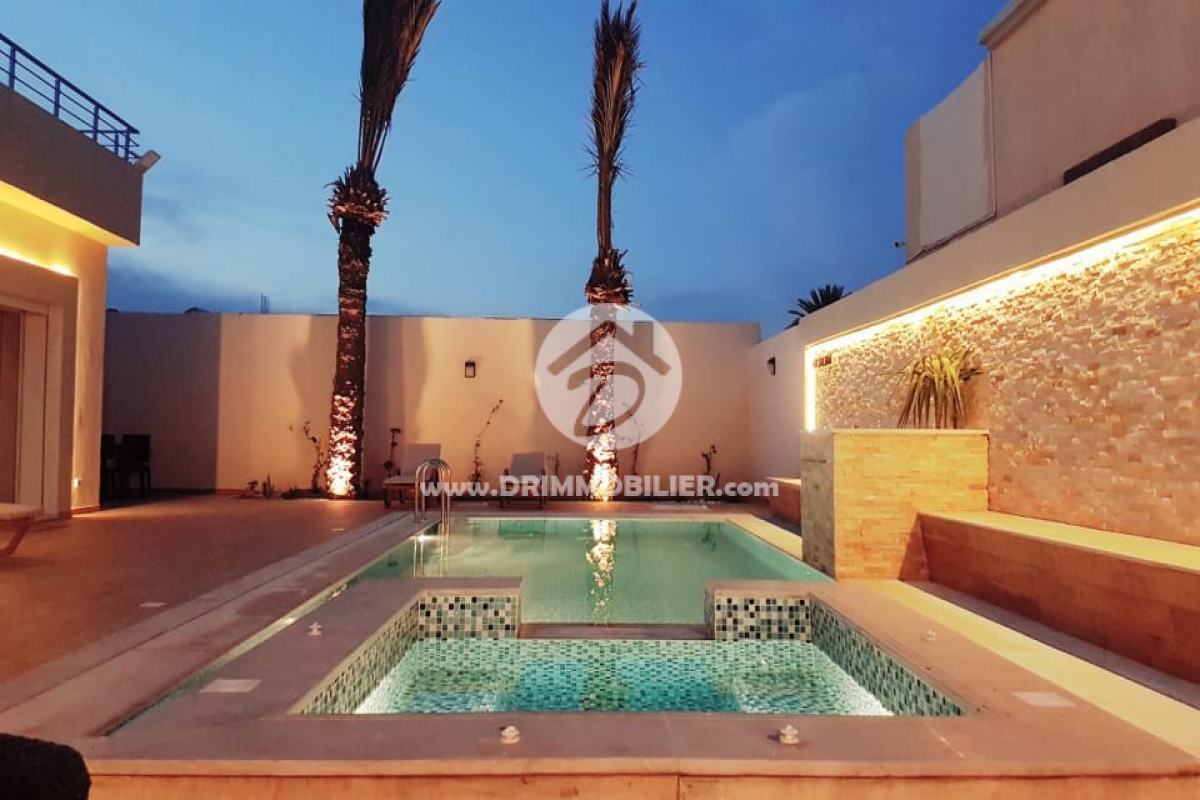 L297 -                            بيع
                           VIP Villa Djerba