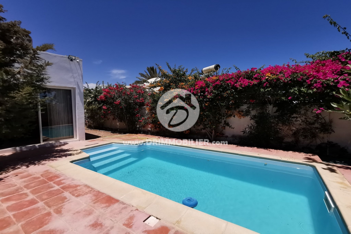 L332 -                            Vente
                           Villa avec piscine Djerba