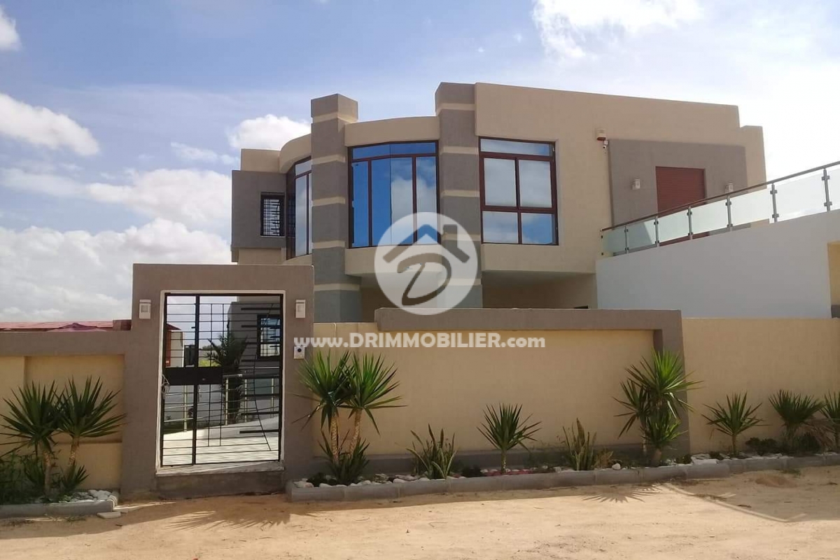 V250 -                            بيع
                           VIP Villa Djerba