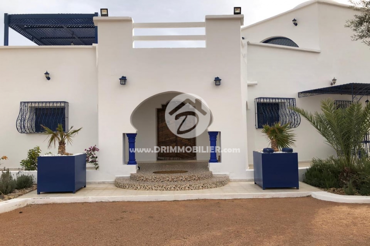 V253 -                            Koupit
                           Villa avec piscine Djerba