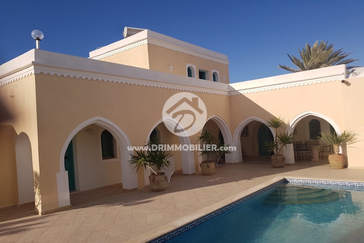 V375 -                            Sale
                           Villa avec piscine Djerba