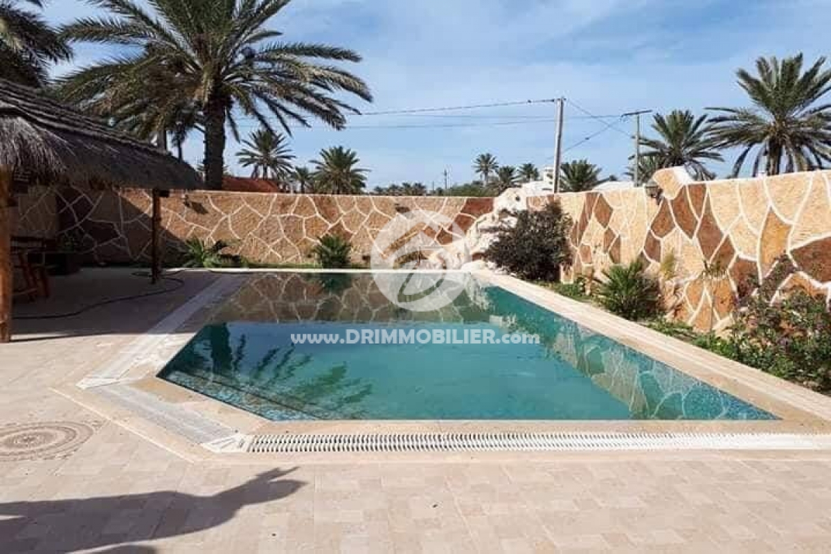 V398 -                            Sale
                           Villa avec piscine Djerba
