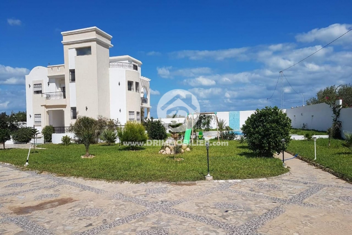 V522 -                            Koupit
                           Villa avec piscine Djerba