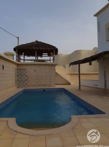 L262 -                            بيع
                           Villa avec piscine Djerba