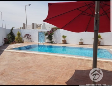 L281 -                            بيع
                           Villa avec piscine Djerba