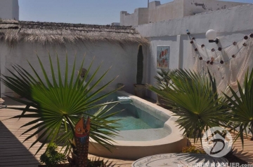 L308 -                            بيع
                           Villa avec piscine Djerba