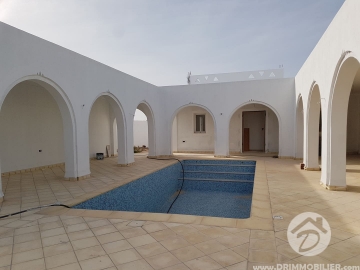 V295 -                            بيع
                           Villa avec piscine Djerba