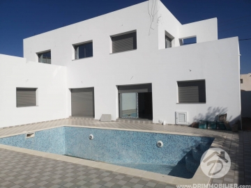 V353 -                            بيع
                           Villa avec piscine Djerba