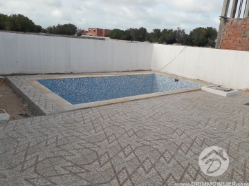 V377 -                            بيع
                           Villa avec piscine Djerba