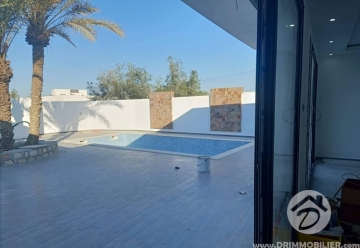 V378 -                            Sale
                           Villa avec piscine Djerba
