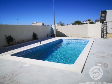 V403 -                            بيع
                           Villa avec piscine Djerba