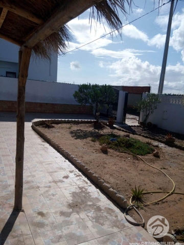 V450 -                            بيع
                           Villa avec piscine Djerba