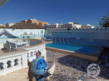 V458 -                            بيع
                           Villa avec piscine Djerba