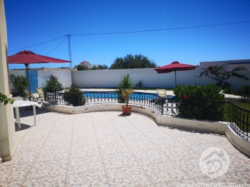 V522 -                            بيع
                           Villa avec piscine Djerba