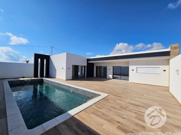 V613 -                            بيع
                           Villa avec piscine Djerba