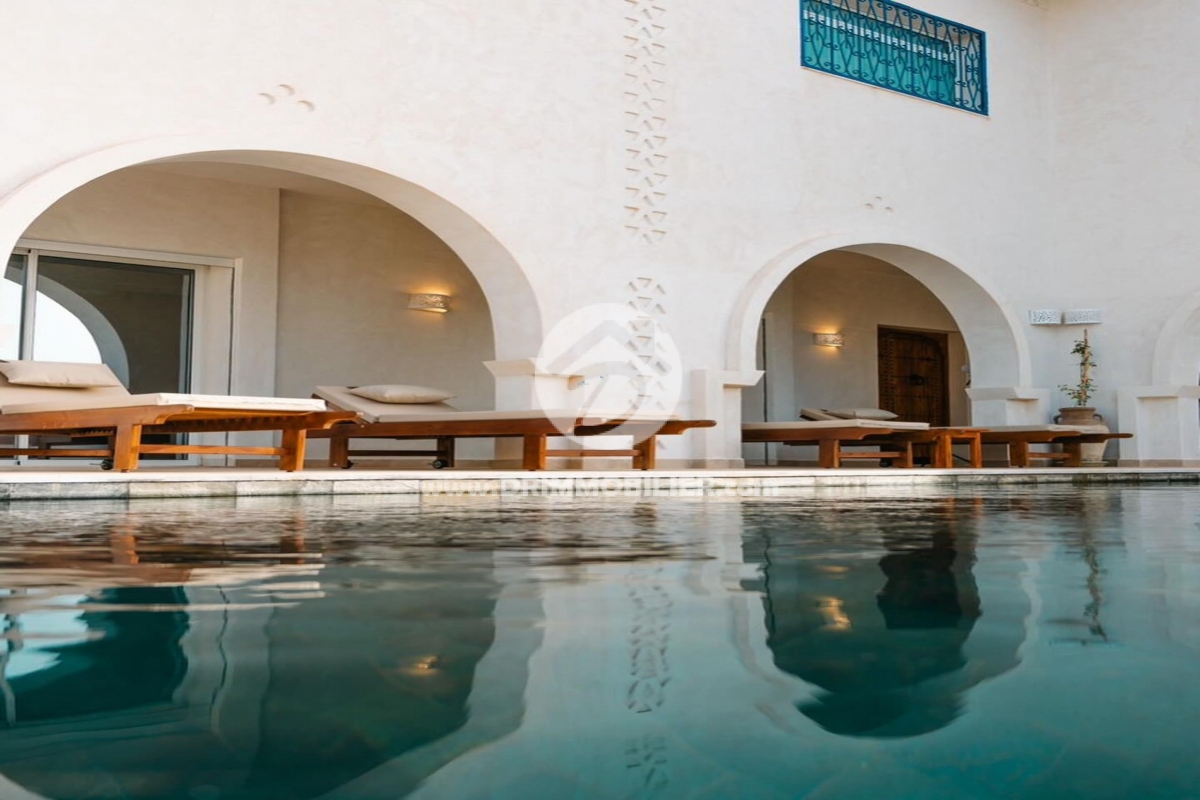 L160 -                            Koupit
                           Villa avec piscine Djerba