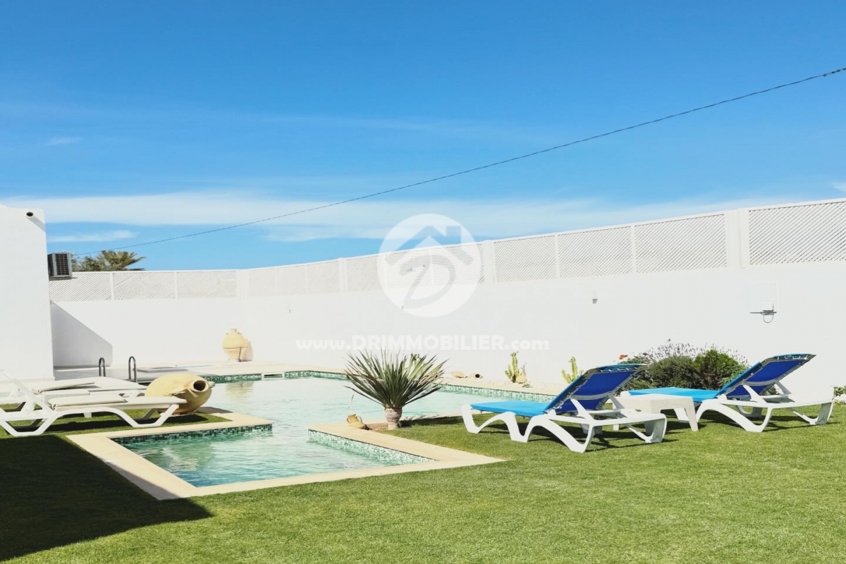 L315 -                            Koupit
                           Villa avec piscine Djerba