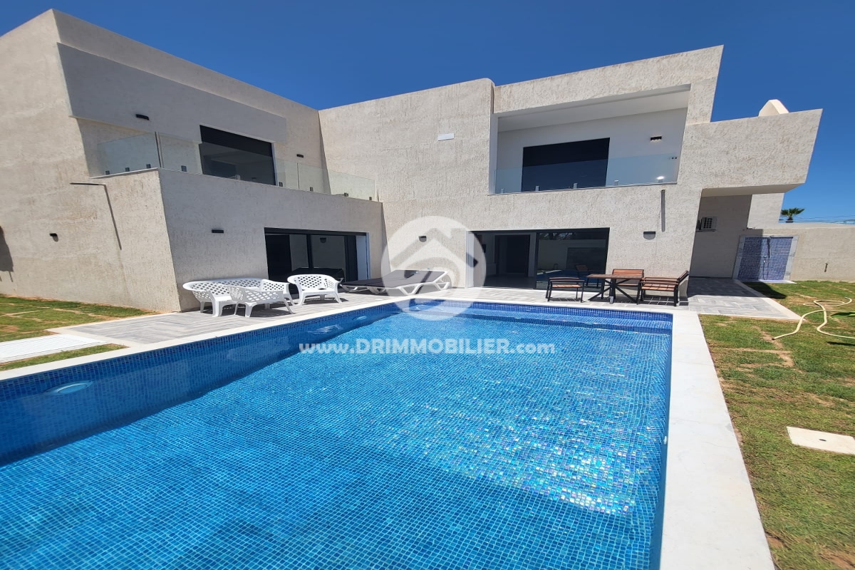 L354 -                            Vente
                           Villa avec piscine Djerba