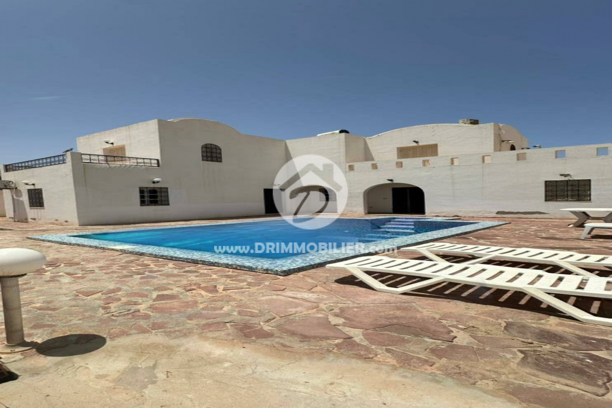 L413 -                            Vente
                           Villa avec piscine Djerba