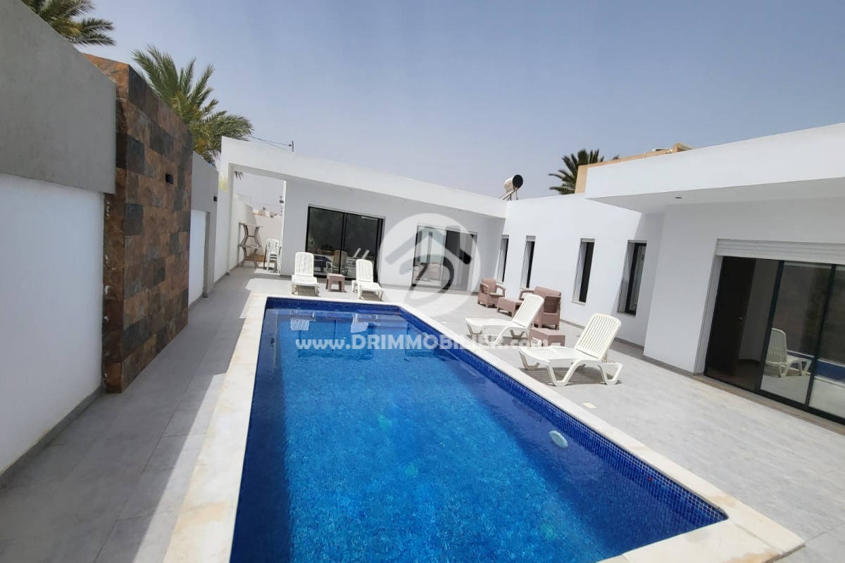 L417 -                            Vente
                           Villa avec piscine Djerba