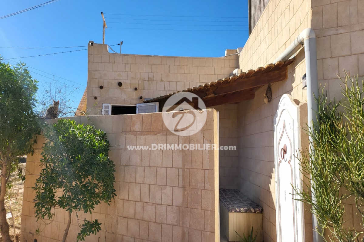 L458 -                            بيع
                           Villa Meublé Djerba