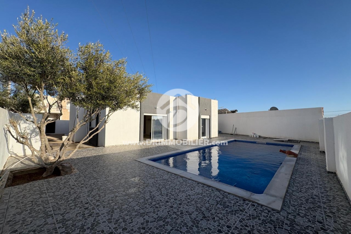 L460 -                            Sale
                           Villa avec piscine Djerba