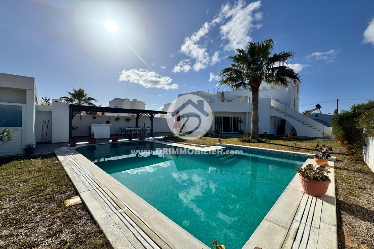 L465 -                            Sale
                           Villa avec piscine Djerba