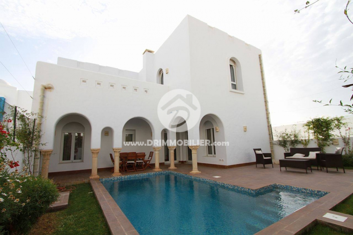 V145 -                            بيع
                           Villa avec piscine Djerba