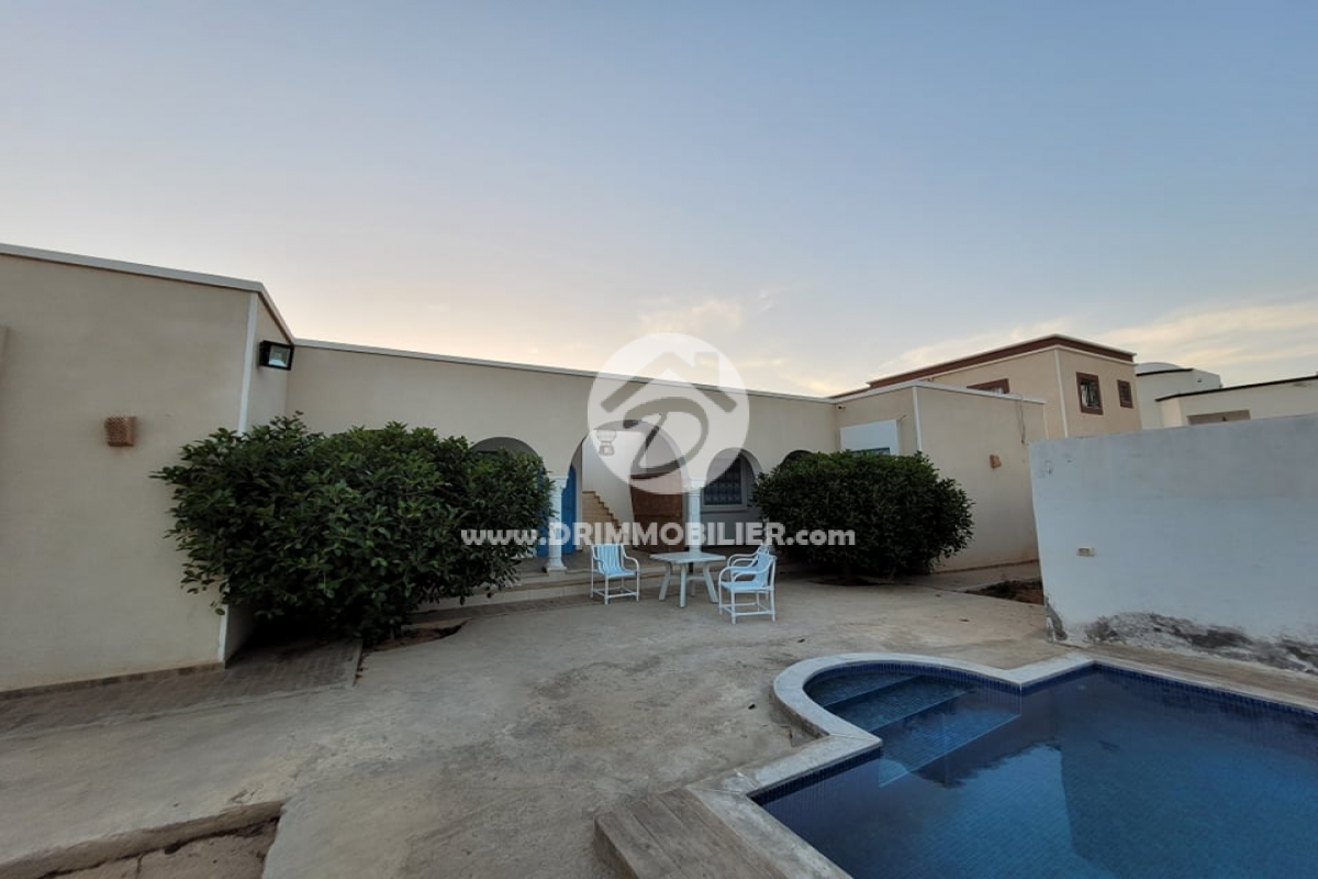 V487 -                            Koupit
                           Villa avec piscine Djerba