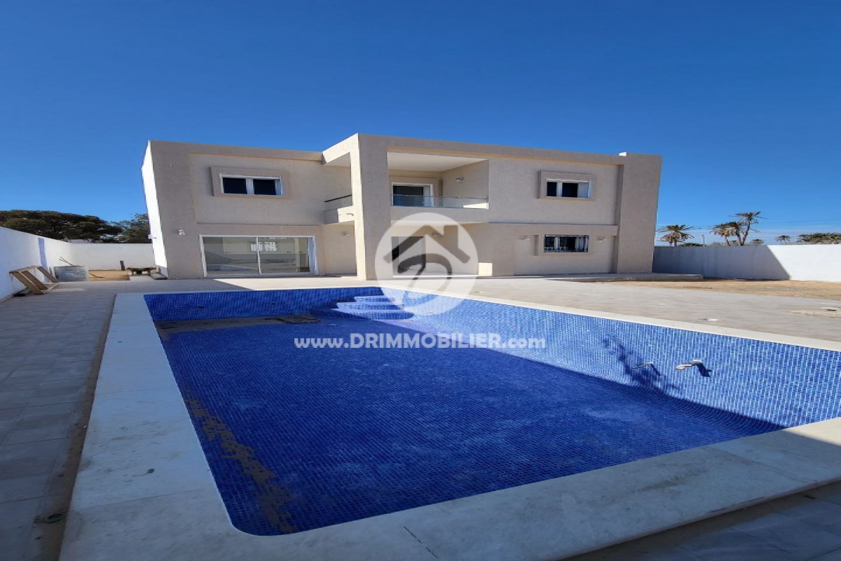 V591 -                            بيع
                           Villa avec piscine Djerba