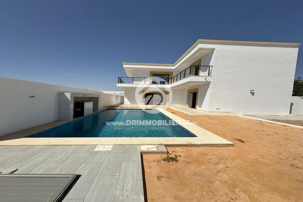 V642 -                            Sale
                           Villa avec piscine Djerba