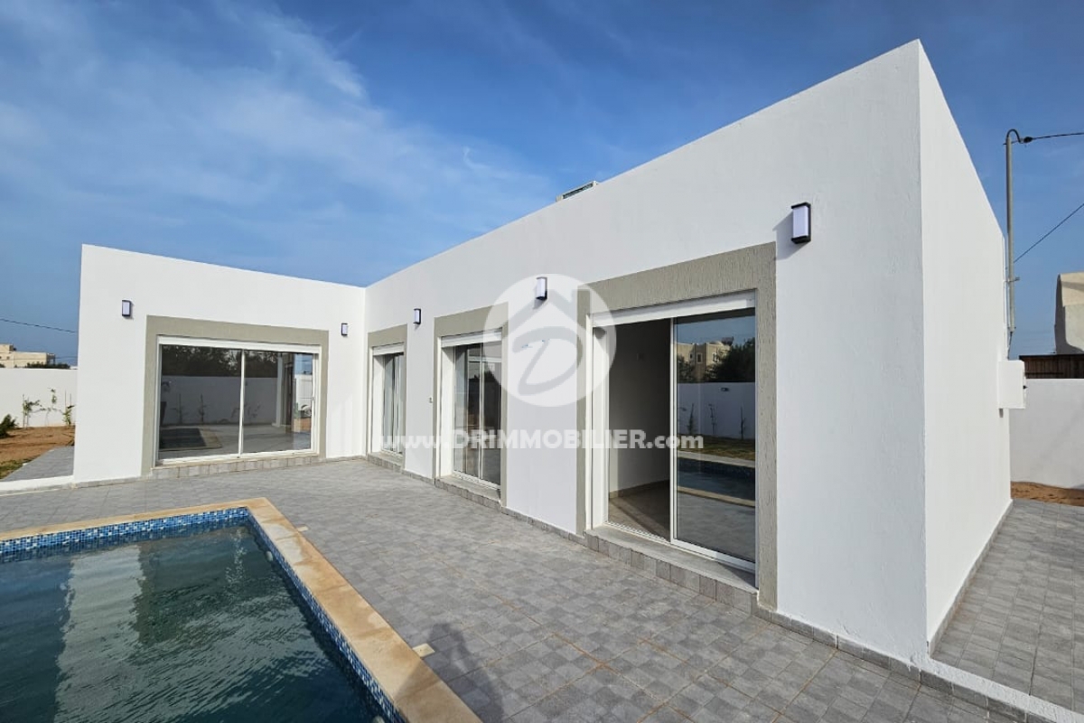 V643 -                            Vente
                           Villa avec piscine Djerba