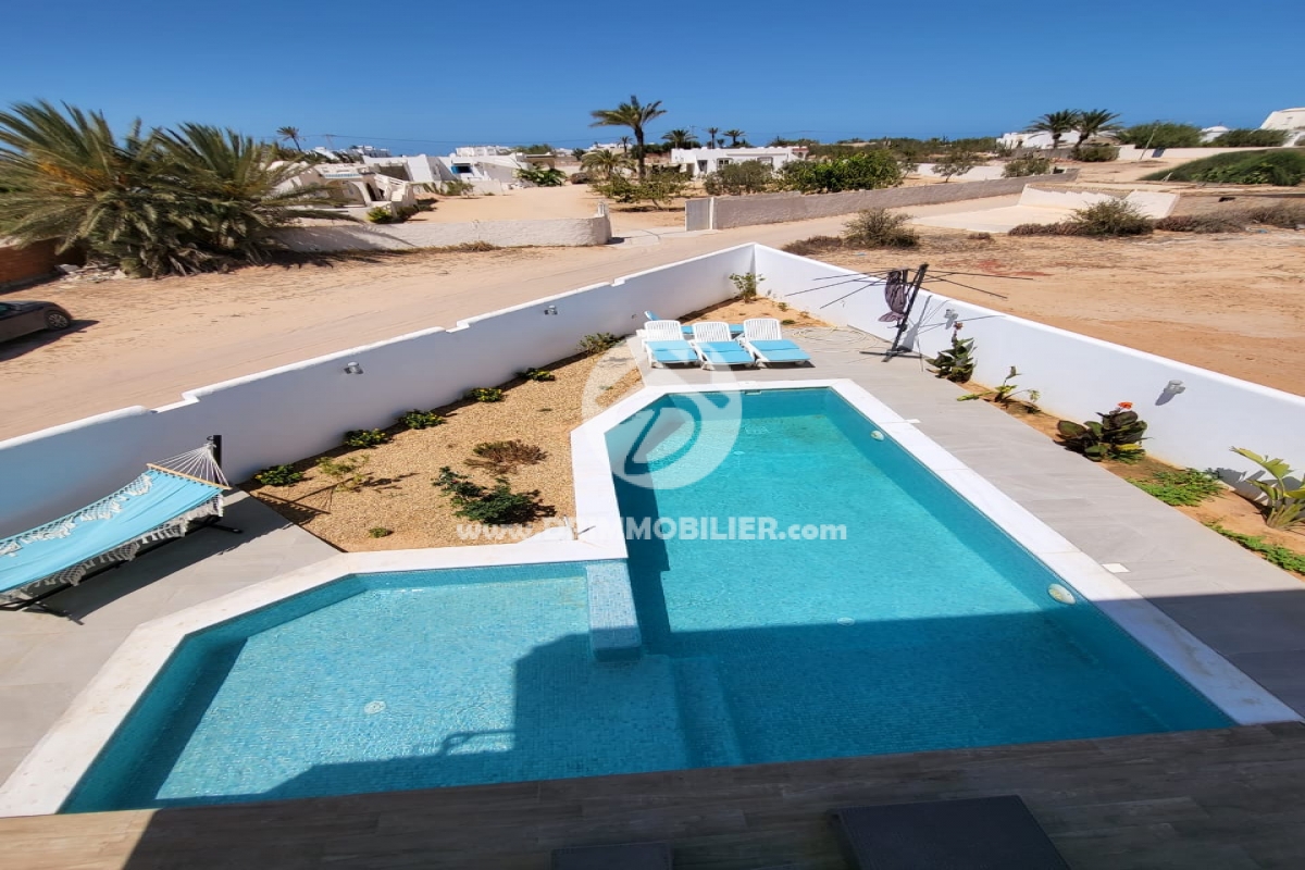 V671 -                            Vente
                           Villa avec piscine Djerba