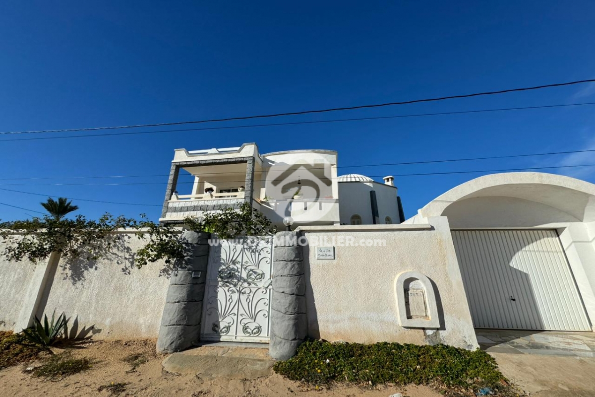 V702 -                            Sale
                           Villa Meublé Djerba