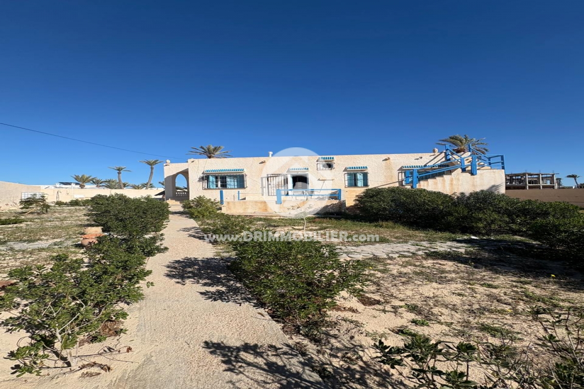 V749 -                            Sale
                           Villa Meublé Djerba