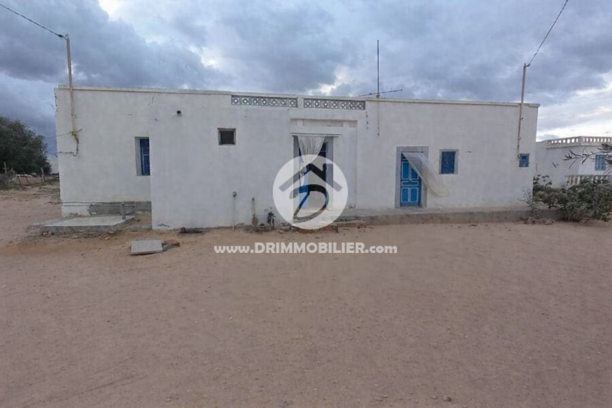 V757 -                            Koupit
                           Houch Djerbien Djerba