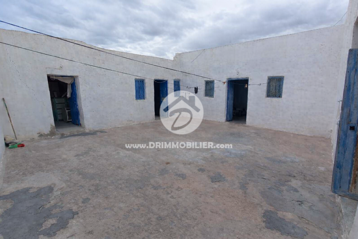 V757 -   Houch Djerbien Djerba