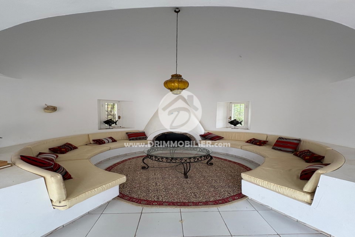 V780 -   Villa avec piscine Djerba