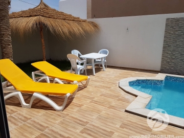 L167 -                            بيع
                           Villa avec piscine Djerba