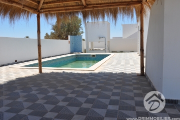 L168 -                            بيع
                           Villa avec piscine Djerba