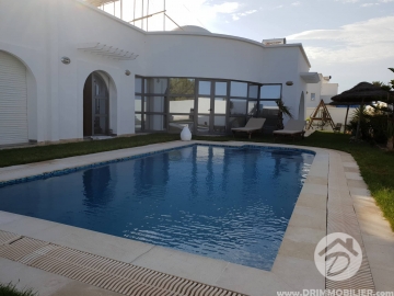 L171 -                            بيع
                           Villa avec piscine Djerba