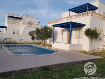 L176 -                            بيع
                           Villa avec piscine Djerba