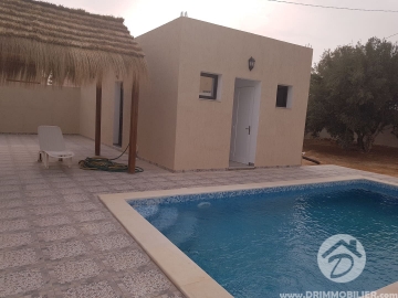 L278 -                            بيع
                           Villa avec piscine Djerba