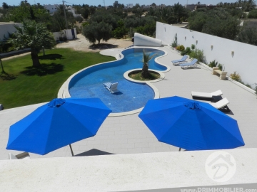L301 -                            بيع
                           Villa avec piscine Djerba