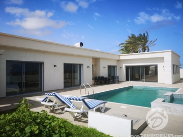  L311 -  Sale  Villa with pool Djerba