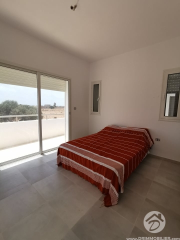 L335 -                            بيع
                           Villa avec piscine Djerba