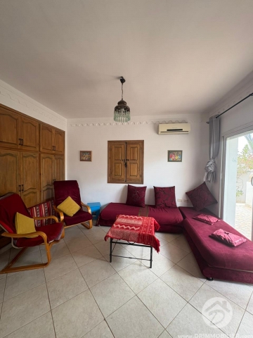 L353 -                            بيع
                           Villa avec piscine Djerba