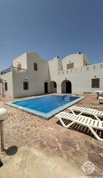  L413 -    Villa avec piscine Djerba